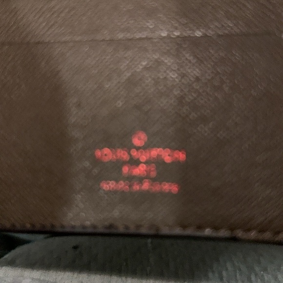Louis Vuitton Damier men’s bifold wallet holds 8 cards has two bifolds nice - Picture 7 of 10